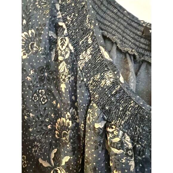 Torrid Women's 2X Blue Chambray Puff Sleeve Smocked Dress - Picture 5 of 9